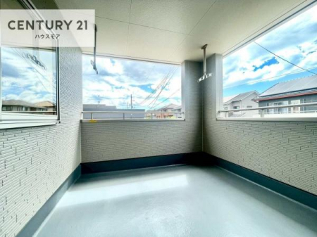 �o���R�j�[�@���[�t�o���R�j�[�I�������t���Ă���̂ŁA�}�ɉJ���~���Ă��G��ɂ������S�I�������������J�b�g���Ă����̂ŁA���V�C�̗ǂ����́A���O�֏o�Đ[�ċz����̂��悳�����ł��I