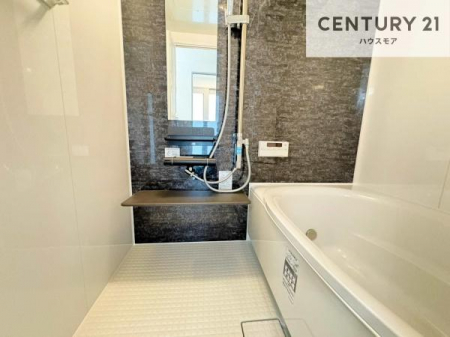 �����@�������������l�̕��͋C�̃o�X���[���́A�����o�Ă��ăo�X�^�C�����[���I
���d���撣���Ă��邲�J���ɂ��D�݂̍���̓����܂����āA�y����ł݂Ă͂������ł��傤���H