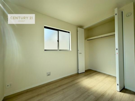 �m���@�S�����Ɏ��[�X�y�[�X���m�ۂ����A��炵�₷���ɔz�����ꂽ�Z�܂��B���[�ꏊ�ɍ���ɂ����A�������ڂ��₷�����K�ȏZ��Ԃł��B