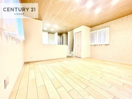 ���r���O�@��؂ȉƑ����W�܂邩�炱��LDK�ɂ͂�����肽���B
�q�����������C�ɏ΂��Ȃ��瑖�����Ă���p�����������u�L���Ƃɂ��ėǂ������v�Ǝv���u�Ԃł��B