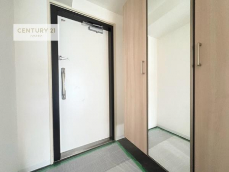 ���ց@�~���[�t���V���[�Y�{�b�N�X�t���Ȃ̂ŁA���ւ��Еt�����|�������₷���ł��I
�X�b�L���������ւŌ˂��J�����u�ԁA�������̂���S�n������Ԃ��o�}���Ă���܂��B