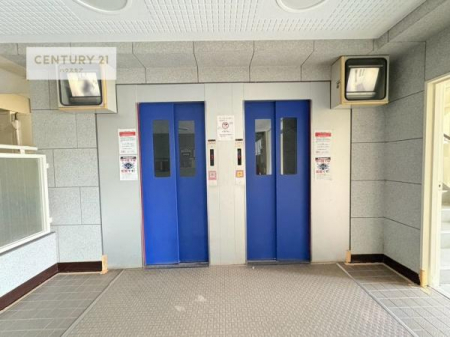 ���̑����p���@�G���x�[�^�[�����ŁA���X�̈ړ������K�B
�����̓��₨�ו��̑������ł��A�X���[�Y�ɂ��A��������܂��I