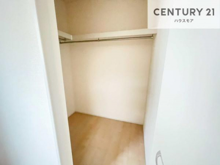 ���[�@�E�H�[�N�C���N���[�[�b�g�t���ł��B��������̂��m���Ȃǂ����[���Ă��������ł��ˁI���ɂ���@�������ȂǋG�ߕ��̑傫�ȉƓd�����[�ł��܂��I