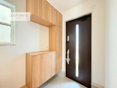 ���ց@�V���[�Y�{�b�N�X�t���Ȃ̂ŁA���ւ��Еt�����|�������₷���ł��I
�X�b�L���������ւŌ˂��J�����u�ԁA�������̂���S�n������Ԃ��o�}���Ă���܂��B