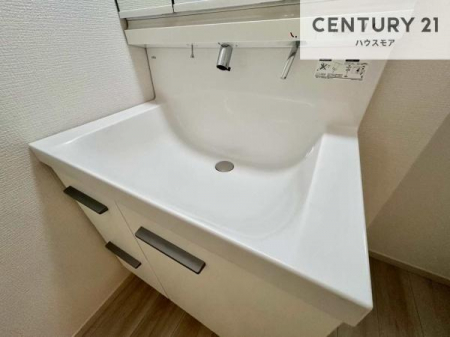 ���ʑ�E���ʏ��@�[�����ʑ�{�E���́A�������˂ɂ����̂ł�����ꂪ�y�X�I���������ۂĂ܂��I
�L���C�Ȑ��ʏ��Ŏ��������̃��`�x�[�V�������オ��܂��ˁI