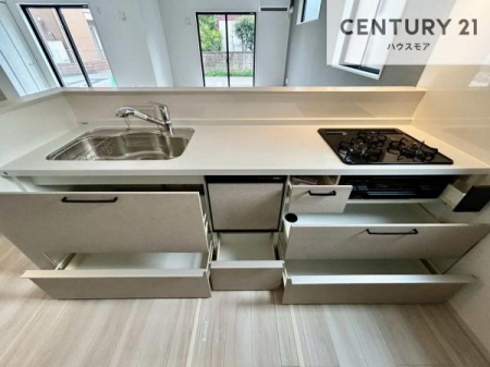 �L�b�`���@���[�X�y�[�X���L�x�ŁA�����X�y�[�X���X�b�L���ƕЕt���Ђ�`�����p�ł��܂��I
���K�ɍ�Ƃ��ł��A�Ǝ��̌����A�b�v�I�����̗���������܂��I