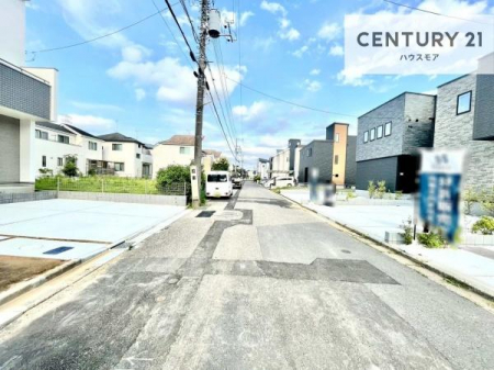 ���̑����n�@�O�ʓ��H�͓쑤6���I���邭�L�X�Ƃ������H�ł��I
���Ќ��n�ɂėz�����肨�m���߂��������I�I