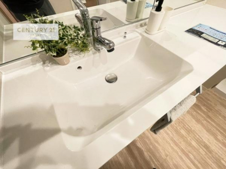 ���ʑ�E���ʏ��@�[�����ʑ�{�E���́A�������˂ɂ����̂ł�����ꂪ�y�X�I���������ۂĂ܂��I
�L���C�Ȑ��ʏ��Ŏ��������̃��`�x�[�V�������オ��܂��ˁI
