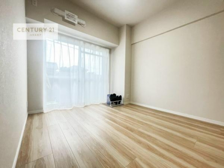 �Q���@�o���R�j�[�ɖʂ��Ă���m���ł��B���邭�����肪����A���C����������ł��܂��I���N���āA�O�ɏo�Ĕw�L�т����[�ċz�����ǂ������}������邱�Ƃ��ł��܂��B