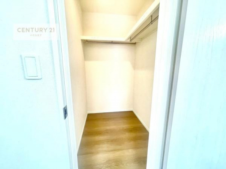 ���[�@�E�H�[�N�C���N���[�[�b�g�t���ł��B��������̂��m���Ȃǂ����[���Ă��������ł��ˁI���ɂ���@�������ȂǋG�ߕ��̑傫�ȉƓd�����[�ł��܂��I