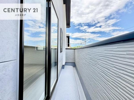 �o���R�j�[�@�z������̗ǂ��o���R�j�[�ŁA�����󕨂��悭���������ł��ˁI
���V�C�̗ǂ����ɂ̓o���R�j�[�֏o�ă��t���b�V������̂��C�����悳�����ł��B
