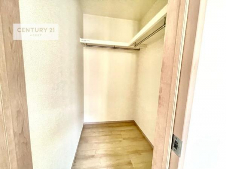 ���[�@�E�H�[�N�C���N���[�[�b�g�t���ł��B��������̂��m���Ȃǂ����[���Ă��������ł��ˁI���ɂ���@�������ȂǋG�ߕ��̑傫�ȉƓd�����[�ł��܂��I
