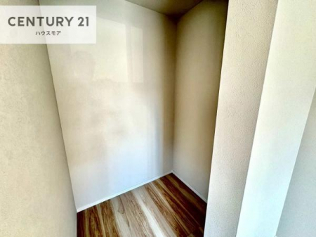 ���[�@�E�H�[�N�C���N���[�[�b�g�t���ł��B��������̂��m���Ȃǂ����[���Ă��������ł��ˁI���ɂ���@�������ȂǋG�ߕ��̑傫�ȉƓd�����[�ł��܂��I
