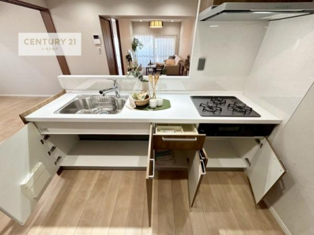 �L�b�`���@���[�X�y�[�X���L�x�ŁA�����X�y�[�X���X�b�L���ƕЕt���Ђ�`�����p�ł��܂��I
���K�ɍ�Ƃ��ł��A�Ǝ��̌����A�b�v�I�����̗���������܂��I