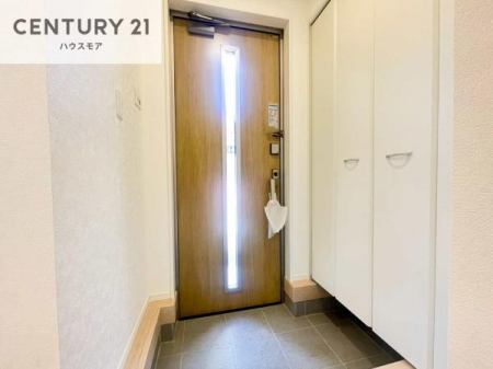 ���ց@�V���[�Y�{�b�N�X�t���Ȃ̂ŁA���ւ��Еt�����|�������₷���ł��I
�X�b�L���������ւŌ˂��J�����u�ԁA�������̂���S�n������Ԃ��o�}���Ă���܂��B