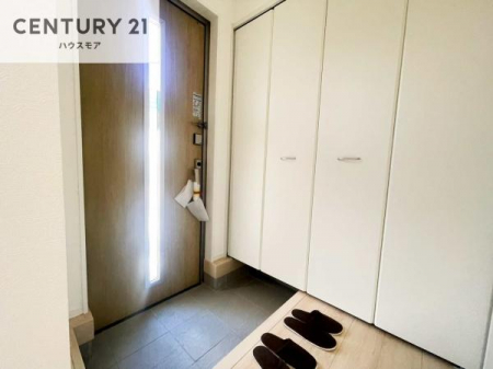 ���ց@�V���[�Y�{�b�N�X�t���Ȃ̂ŁA���ւ��Еt�����|�������₷���ł��I
�X�b�L���������ւŌ˂��J�����u�ԁA�������̂���S�n������Ԃ��o�}���Ă���܂��B