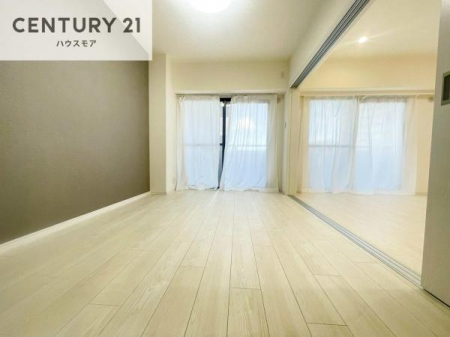 �Q���@�o���R�j�[�ɖʂ��Ă���m���ł��B���邭�����肪����A���C����������ł��܂��I���N���āA�O�ɏo�Ĕw�L�т����[�ċz�����ǂ������}������邱�Ƃ��ł��܂��B
