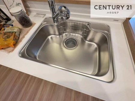 �L�b�`���@���C�h�ȃV���N�ł��ˁI�������˂ɂ������������₷���Ǝ����y�X�d�l�̃V�X�e���L�b�`���ł��I
�f�U�C�����Ƌ@�\�������˂��L�b�`���Ő�����������܂��ˁI