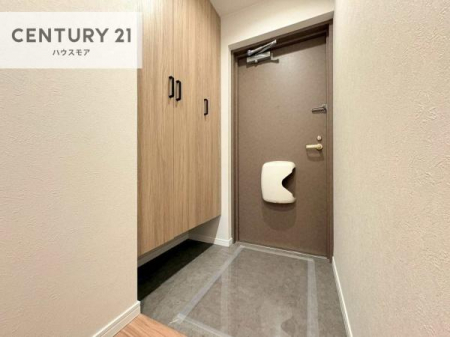 ���ց@�V���[�Y�{�b�N�X�t���Ȃ̂ŁA���ւ��Еt�����|�������₷���ł��I
�X�b�L���������ւŌ˂��J�����u�ԁA�������̂���S�n������Ԃ��o�}���Ă���܂��B