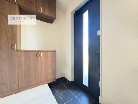 ���ց@�V���[�Y�{�b�N�X�t���Ȃ̂ŁA���ւ��Еt�����|�������₷���ł��I
�X�b�L���������ւŌ˂��J�����u�ԁA�������̂���S�n������Ԃ��o�}���Ă���܂��B