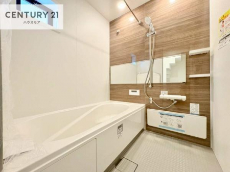 �����@�L�X�o�X�ň���̔������t���b�V���B�����L�΂���̂ŁA�����ɂ��������ƐZ����܂��ˁI�����̃o�X�^�C�����y���݂ɂȂ�܂��B