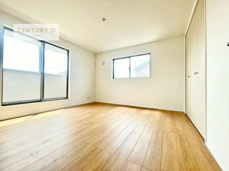 �m���@���邭���ʂ��̗ǂ������ł��B�u�V���v���v�Ƀf�U�C�����ꂽ�����B���R�x�������̂ŉƋ�⃌�C�A�E�g�ł��D�݂̋�Ԃ�n��グ���܂��B�����x�A���n�ɂĂ��m�F���������B