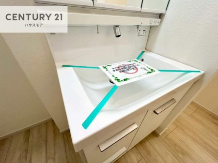 ���ʑ�E���ʏ��@�[�����ʑ�{�E���́A�������˂ɂ����̂ł�����ꂪ�y�X�I���������ۂĂ܂��I
�L���C�Ȑ��ʏ��Ŏ��������̃��`�x�[�V�������オ��܂��ˁI