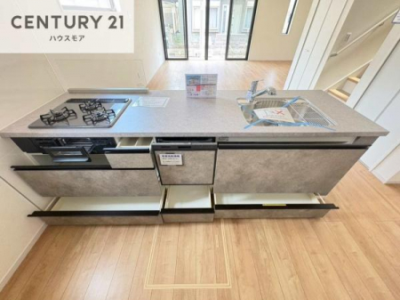 �L�b�`���@���[�X�y�[�X���L�x�ŁA�����X�y�[�X���X�b�L���ƕЕt���Ђ�`�����p�ł��܂��I
���K�ɍ�Ƃ��ł��A�Ǝ��̌����A�b�v�I�����̗���������܂��I