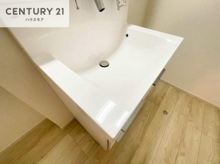 ���ʑ�E���ʏ��@�[�����ʑ�{�E���́A�������˂ɂ����̂ł�����ꂪ�y�X�I���������ۂĂ܂��I
�L���C�Ȑ��ʏ��Ŏ��������̃��`�x�[�V�������オ��܂��ˁI