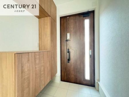 ���ց@�V���[�Y�{�b�N�X�t���Ȃ̂ŁA���ւ��Еt�����|�������₷���ł��I
�X�b�L���������ւŌ˂��J�����u�ԁA�������̂���S�n������Ԃ��o�}���Ă���܂��B
