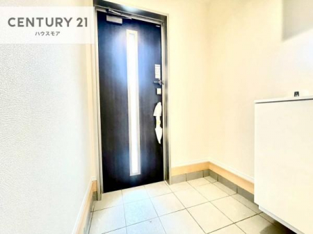 ���ց@�V���[�Y�{�b�N�X�t���Ȃ̂ŁA���ւ��Еt�����|�������₷���ł��I
�X�b�L���������ւŌ˂��J�����u�ԁA�������̂���S�n������Ԃ��o�}���Ă���܂��B