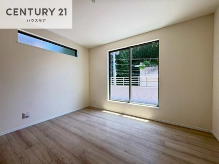 �Q���@�o���R�j�[�ɖʂ��Ă���m���ł��B���邭�����肪����A���C����������ł��܂��I���N���āA�O�ɏo�Ĕw�L�т����[�ċz�����ǂ������}������邱�Ƃ��ł��܂��B