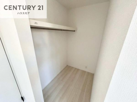 ���[�@�E�H�[�N�C���N���[�[�b�g�t���ł��B��������̂��m���Ȃǂ����[���Ă��������ł��ˁI���ɂ���@�������ȂǋG�ߕ��̑傫�ȉƓd�����[�ł��܂��I�y���n�̔���J�Ò��z