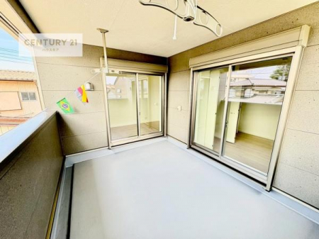 �o���R�j�[�@�z������̗ǂ��o���R�j�[�ŁA�����󕨂��悭���������ł��ˁI
���V�C�̗ǂ����ɂ̓o���R�j�[�֏o�ă��t���b�V������̂��C�����悳�����ł��B