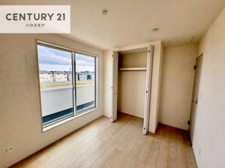 �m���@���邭���ʂ��̗ǂ������ł��B�u�V���v���v�Ƀf�U�C�����ꂽ�����B���R�x�������̂ŉƋ�⃌�C�A�E�g�ł��D�݂̋�Ԃ�n��グ���܂��B�����x�A���n�ɂĂ��m�F���������B