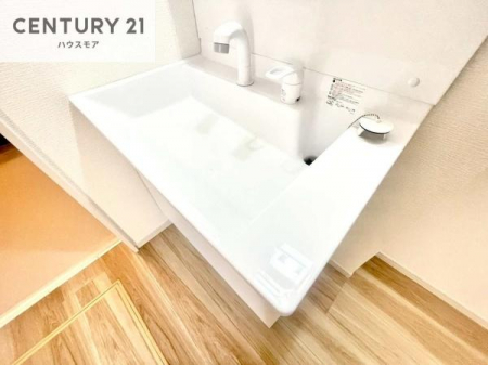 ���ʑ�E���ʏ��@�[�����ʑ�{�E���́A�������˂ɂ����̂ł�����ꂪ�y�X�I���������ۂĂ܂��I
�L���C�Ȑ��ʏ��Ŏ��������̃��`�x�[�V�������オ��܂��ˁI