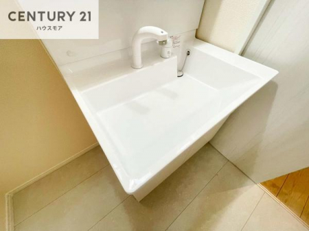 ���ʑ�E���ʏ��@�[�����ʑ�{�E���́A�������˂ɂ����̂ł�����ꂪ�y�X�I���������ۂĂ܂��I
�L���C�Ȑ��ʏ��Ŏ��������̃��`�x�[�V�������オ��܂��ˁI