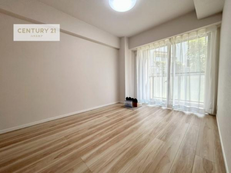 �Q���@�o���R�j�[�ɖʂ��Ă���m���ł��B���邭�����肪����A���C����������ł��܂��I���N���āA�O�ɏo�Ĕw�L�т����[�ċz�����ǂ������}������邱�Ƃ��ł��܂��B