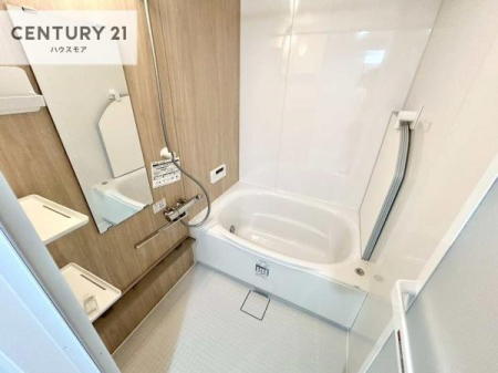 �����@�������������l�̕��͋C�̃o�X���[���́A�����o�Ă��ăo�X�^�C�����[���I
���d���撣���Ă��邲�J���ɂ��D�݂̍���̓����܂����āA�y����ł݂Ă͂������ł��傤���H