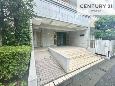 �G���g�����X�@�z������̗ǂ��G���g�����X�́A���Ƒ��₨�q�l���������}���Ă���܂��B
�����̕�炵�ɐS�n�悳�������炵�Ă�����Ԃł��B