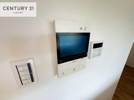 ���̑����ρ@TV���j�^�[�t���C���^�[�z��������A�K��҂��f���Ŋm�F���Ă���Ή��ł��邽�߁A�h�Ɩʂ����S�ł��B���q�l�̂�����Ԏ��ɂ��S�����A���Ƒ��̈��S�E���S�ȕ�炵���T�|�[�g���܂��B