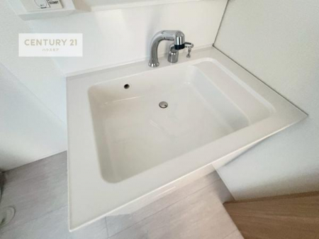 ���ʑ�E���ʏ��@�[�����ʑ�{�E���́A�������˂ɂ����̂ł�����ꂪ�y�X�I���������ۂĂ܂��I
�L���C�Ȑ��ʏ��Ŏ��������̃��`�x�[�V�������オ��܂��ˁI