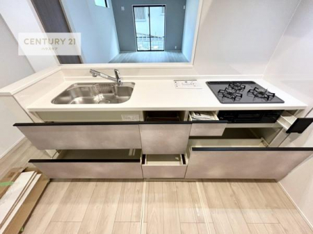 �L�b�`���@���[�X�y�[�X���L�x�ŁA�����X�y�[�X���X�b�L���ƕЕt���Ђ�`�����p�ł��܂��I
���K�ɍ�Ƃ��ł��A�Ǝ��̌����A�b�v�I�����̗���������܂��I