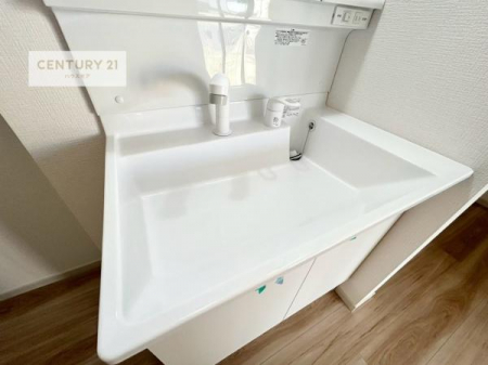 ���ʑ�E���ʏ��@�[�����ʑ�{�E���́A�������˂ɂ����̂ł�����ꂪ�y�X�I���������ۂĂ܂��I
�L���C�Ȑ��ʏ��Ŏ��������̃��`�x�[�V�������オ��܂��ˁI