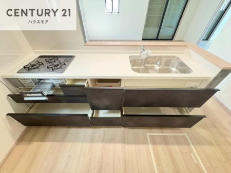 �L�b�`���@���[�X�y�[�X���L�x�ŁA�����X�y�[�X���X�b�L���ƕЕt���Ђ�`�����p�ł��܂��I
���K�ɍ�Ƃ��ł��A�Ǝ��̌����A�b�v�I�����̗���������܂��I