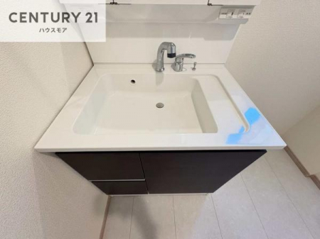 ���ʑ�E���ʏ��@�[�����ʑ�{�E���́A�������˂ɂ����̂ł�����ꂪ�y�X�I���������ۂĂ܂��I
�L���C�Ȑ��ʏ��Ŏ��������̃��`�x�[�V�������オ��܂��ˁI