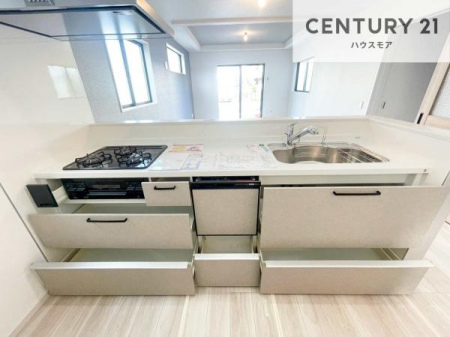 �L�b�`���@���[�X�y�[�X���L�x�ŁA�����X�y�[�X���X�b�L���ƕЕt���Ђ�`�����p�ł��܂��I
���K�ɍ�Ƃ��ł��A�Ǝ��̌����A�b�v�I�����̗���������܂��I