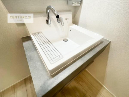 ���ʑ�E���ʏ��@�[�����ʑ�{�E���́A�������˂ɂ����̂ł�����ꂪ�y�X�I���������ۂĂ܂��I
�L���C�Ȑ��ʏ��Ŏ��������̃��`�x�[�V�������オ��܂��ˁI