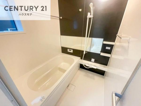 �����@�������������l�̕��͋C�̃o�X���[���́A�����o�Ă��ăo�X�^�C�����[���I
���d���撣���Ă��邲�J���ɂ��D�݂̍���̓����܂����āA�y����ł݂Ă͂������ł��傤���H