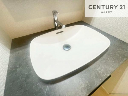 ���ʑ�E���ʏ��@�[�����ʑ�{�E���́A�������˂ɂ����̂ł�����ꂪ�y�X�I���������ۂĂ܂��I
�L���C�Ȑ��ʏ��Ŏ��������̃��`�x�[�V�������オ��܂��ˁI